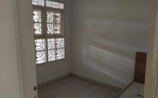 Dijual Rumah di Bawah Harga Pasar Perum Lippo Cikarang Cluster Taman Piccadilly, Bekasi
