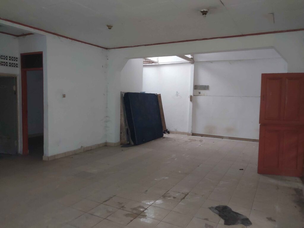 Dijual Rumah Multiguna Dibawah Harga Pasar, berlokasi di Komplek Perum Citra Kebun Mas, Kabupaten Karawang