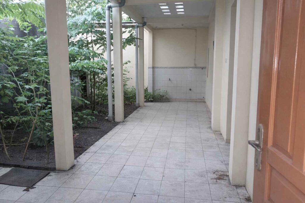 Dijual Rumah Multiguna Dibawah Harga Pasar, berlokasi di Komplek Perum Citra Kebun Mas, Kabupaten Karawang