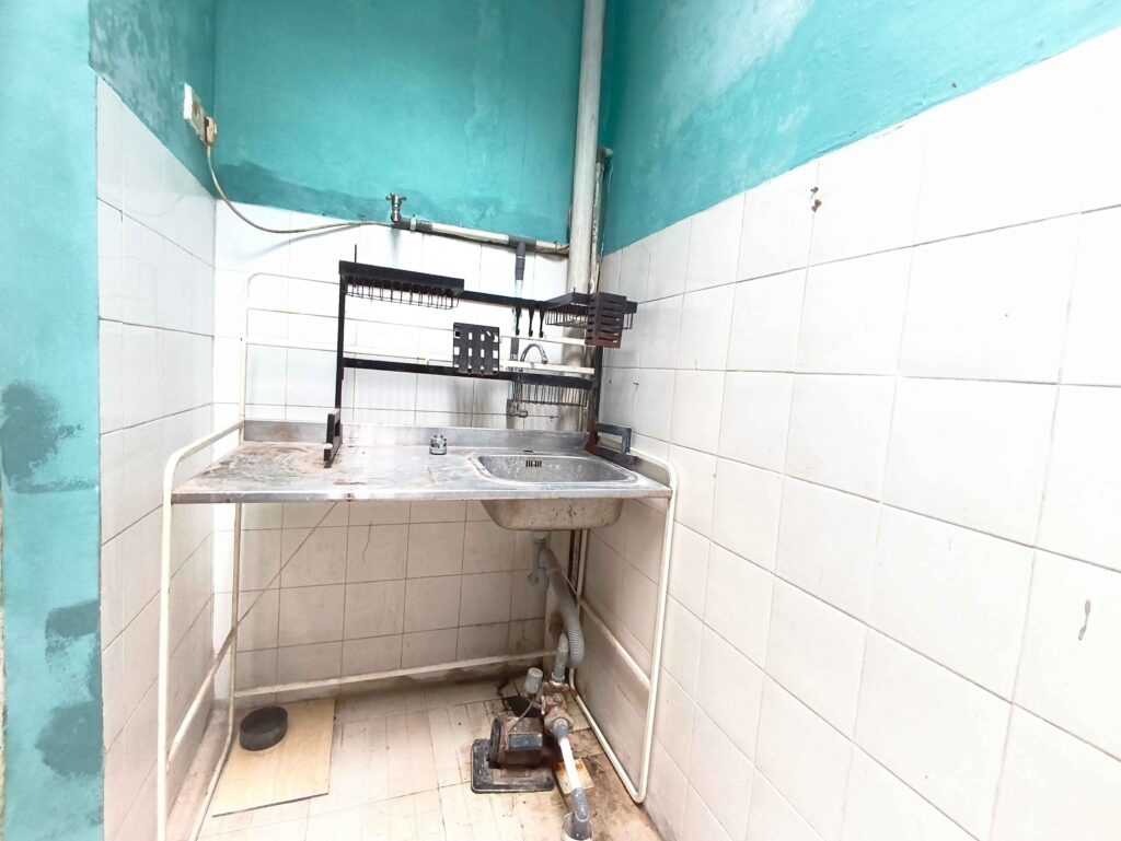 Dijual Rumah Dibawah Harga Pasar, Lokasi di Komplek Jati Indah Sawangan Depok