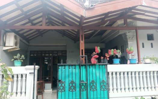 Dijual rumah dibawah harga pasar, Lokasi Perum Puri Nirwana 1, Cibinong Kabupaten Bogor