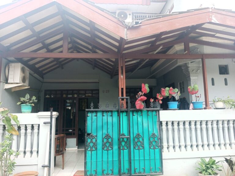 Dijual rumah dibawah harga pasar, Lokasi Perum Puri Nirwana 1, Cibinong Kabupaten Bogor