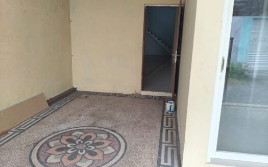 Dijual Rumah Dua Lantai di Bawah Harga Pasar Lokasi Sekitar Kawasan Bandara Juanda