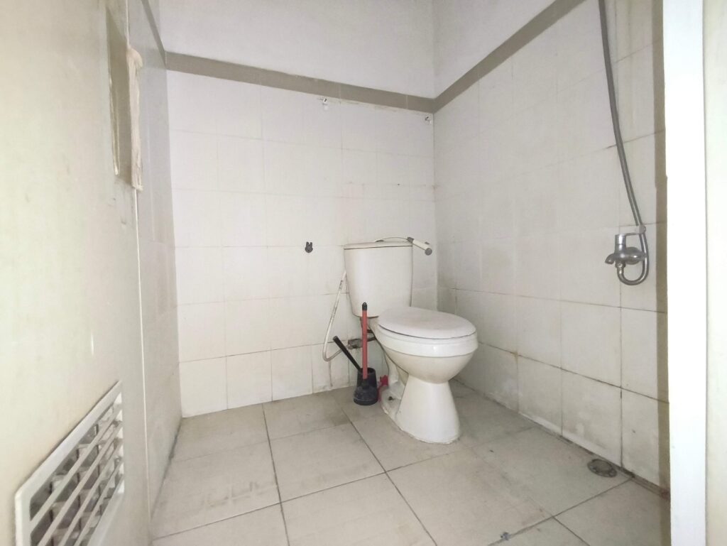 Dijual Rumah Dibawah Harga Pasar, Lokasi di Komplek Jati Indah Sawangan Depok
