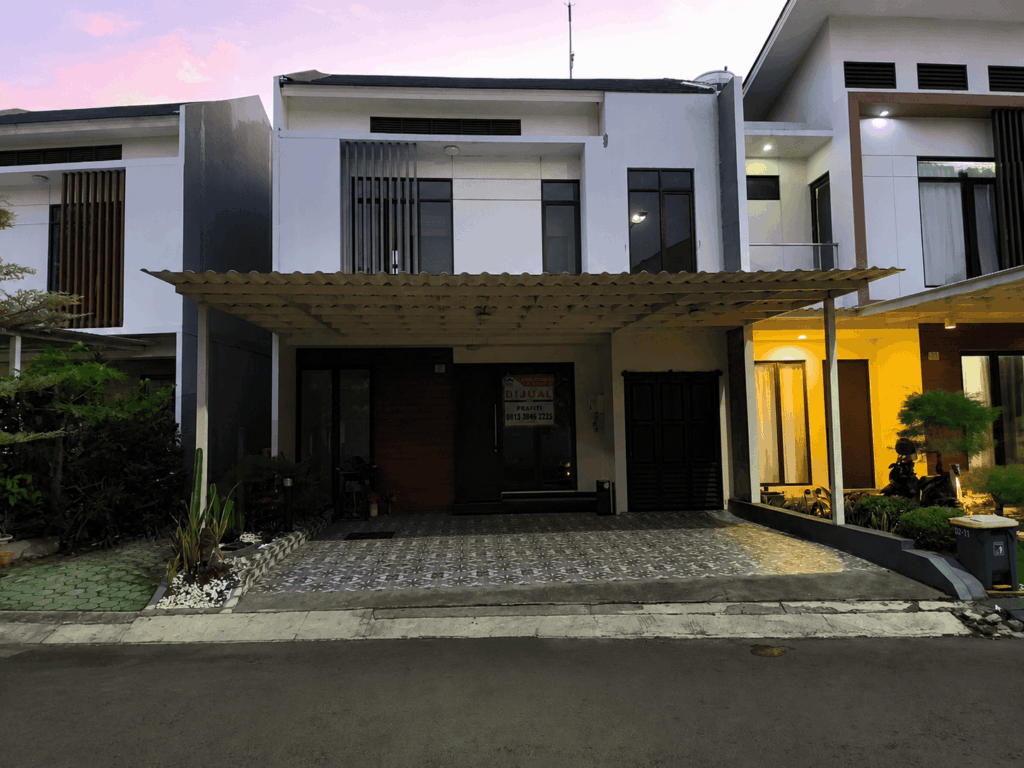Dijual Rumah dibawah Harga Pasar Area Modern Garden City yang Strategis di Jakarta Timur