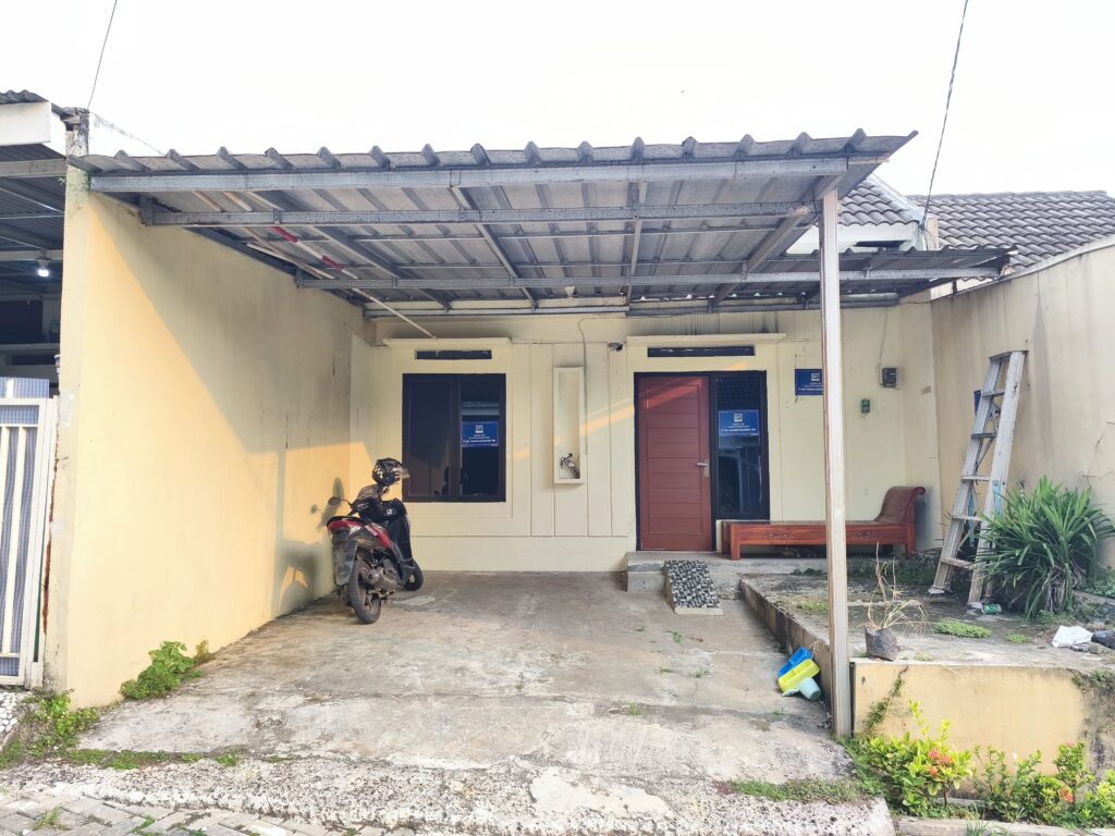 Dijual Rumah dibawah Harga Pasar Area Komersil Parung Dekat Akses Depok-Bogor