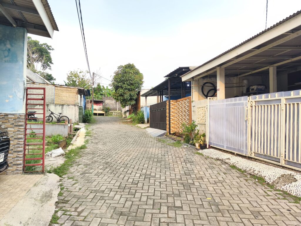 Dijual Rumah dibawah Harga Pasar Area Komersil Parung Dekat Akses Depok-Bogor